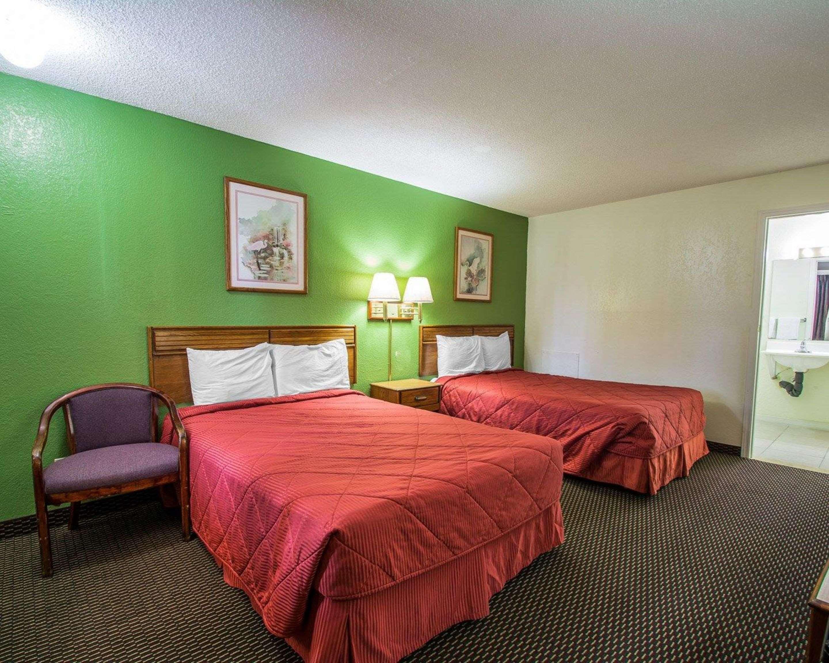 Rodeway Inn Fort Pierce I-95 Екстериор снимка