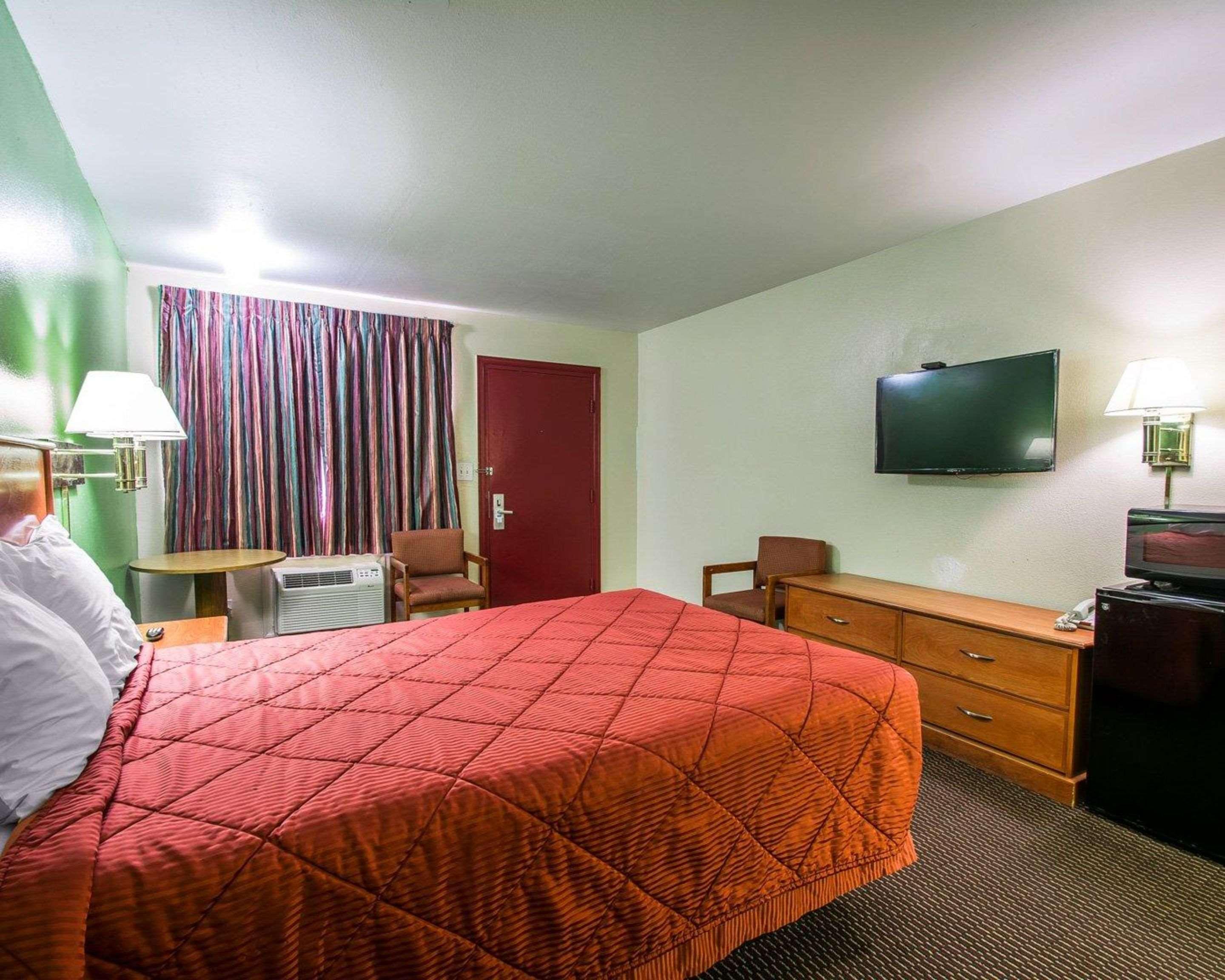 Rodeway Inn Fort Pierce I-95 Екстериор снимка
