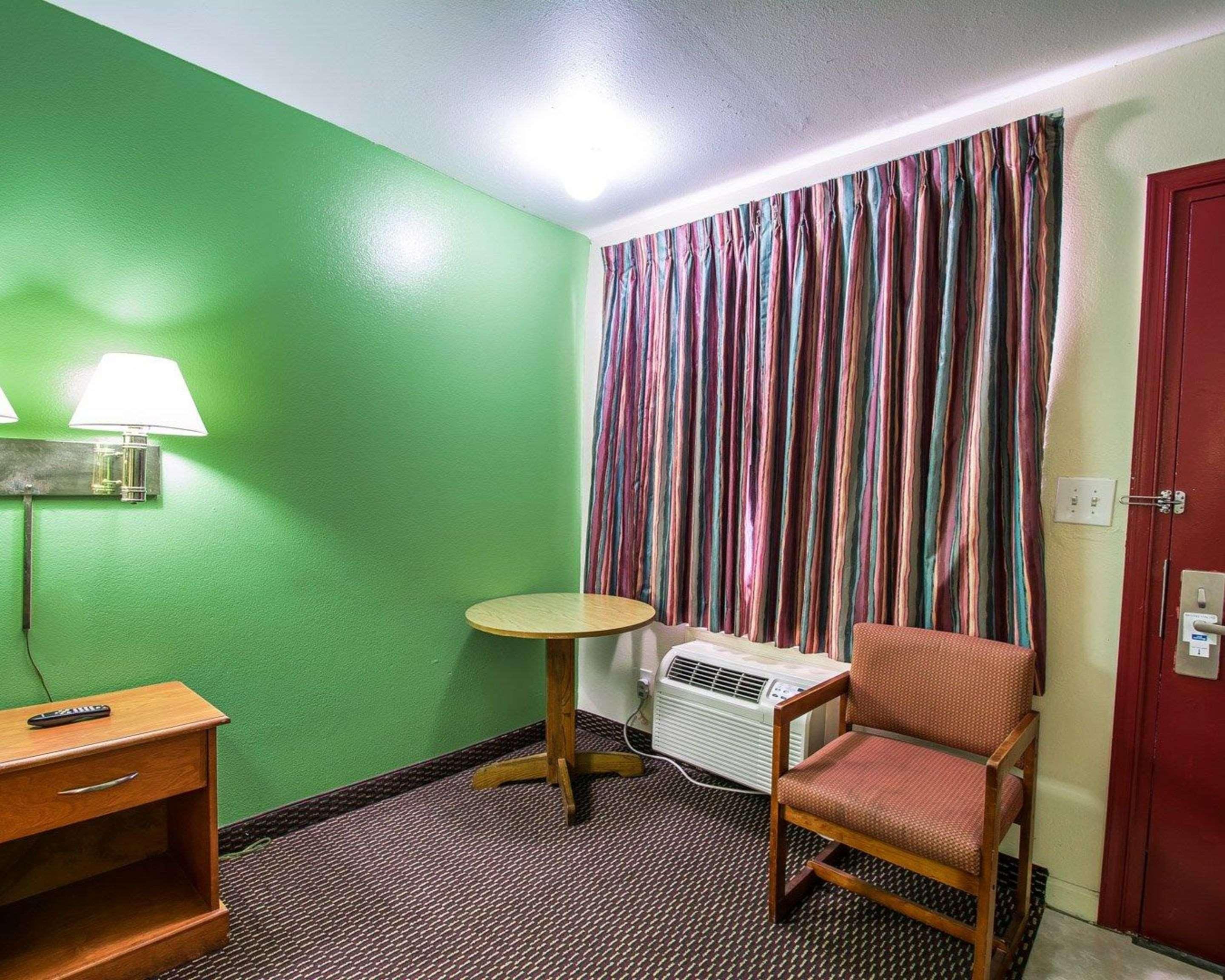 Rodeway Inn Fort Pierce I-95 Екстериор снимка