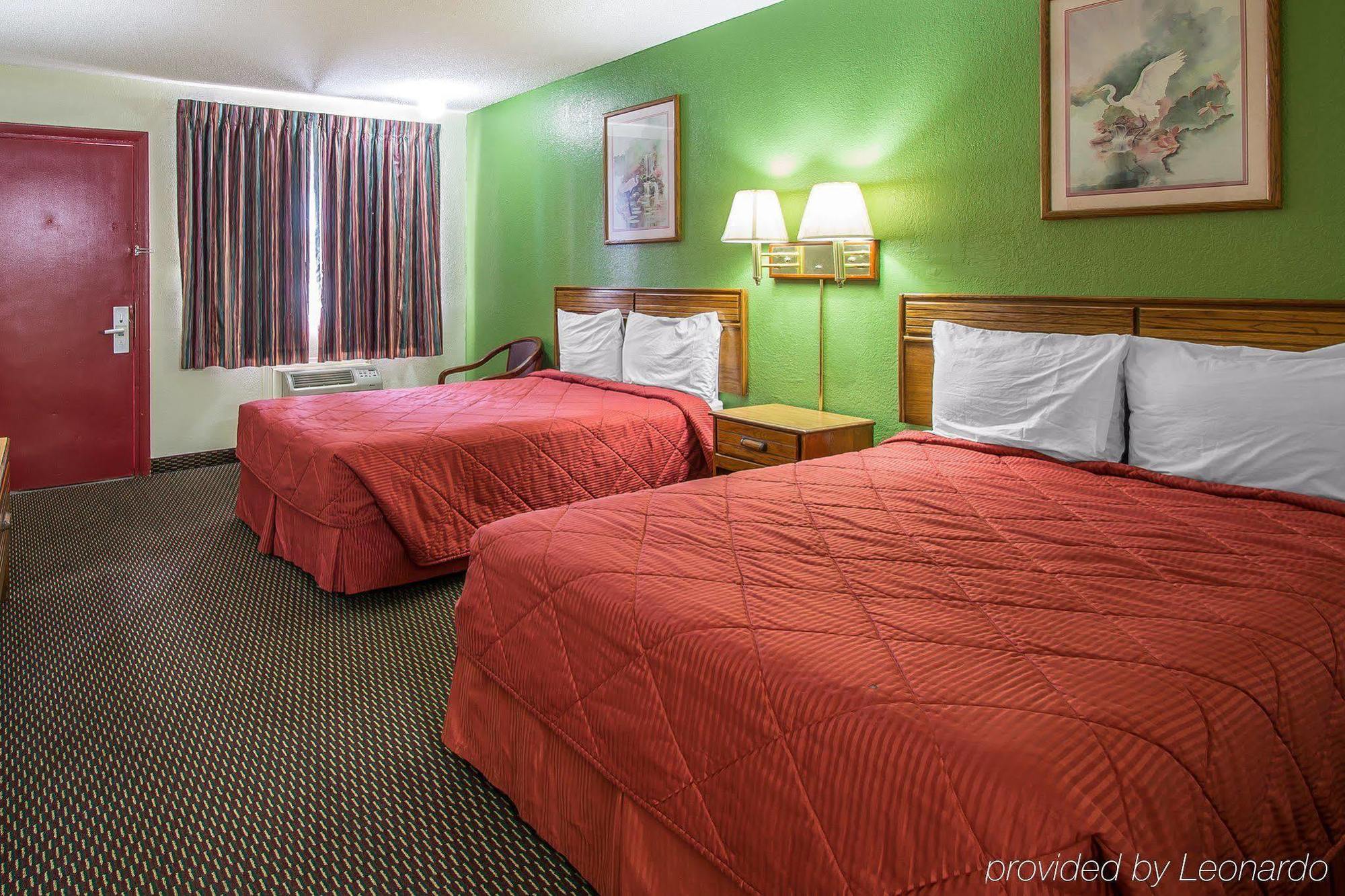 Rodeway Inn Fort Pierce I-95 Екстериор снимка